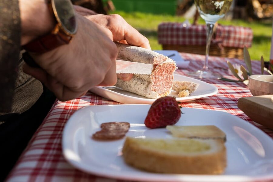 Abruzzo: Country Picnic in an Olive Grove at a Winery - Wine Options from Abruzzo: Trebbiano, Pecorino, Cerasuolo, Montepulciano