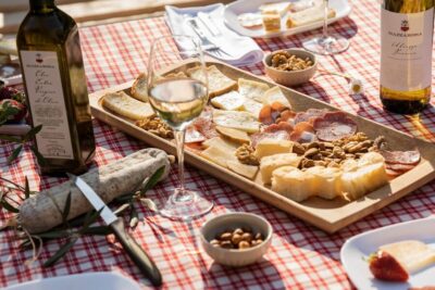 Abruzzo: Country Picnic in an Olive Grove at a Winery - Your Picnic Basket: The Convenience You’ll Appreciate