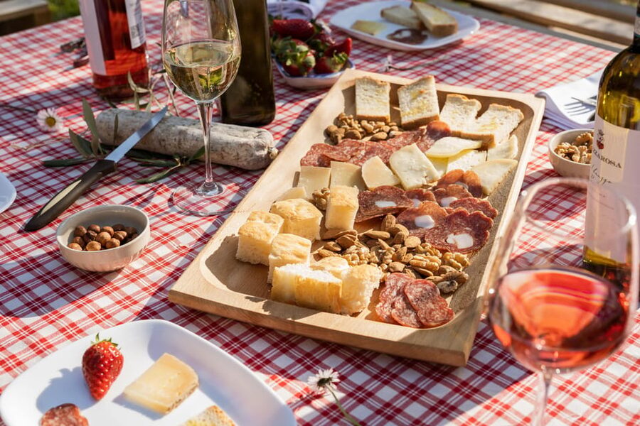 Abruzzo: Country Picnic in an Olive Grove at a Winery - Price and Value: What $35 Buys You in Abruzzo