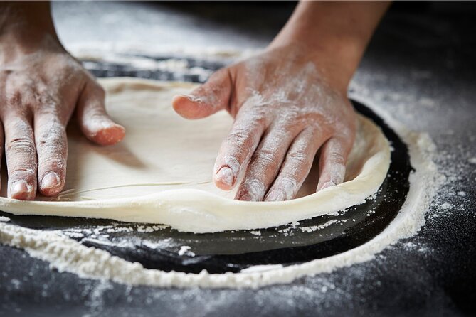 All Inclusive Pompeii, Pizza Class & Olive Oil Experience - Hands-On Pizza Class With Lunch You Actually Make