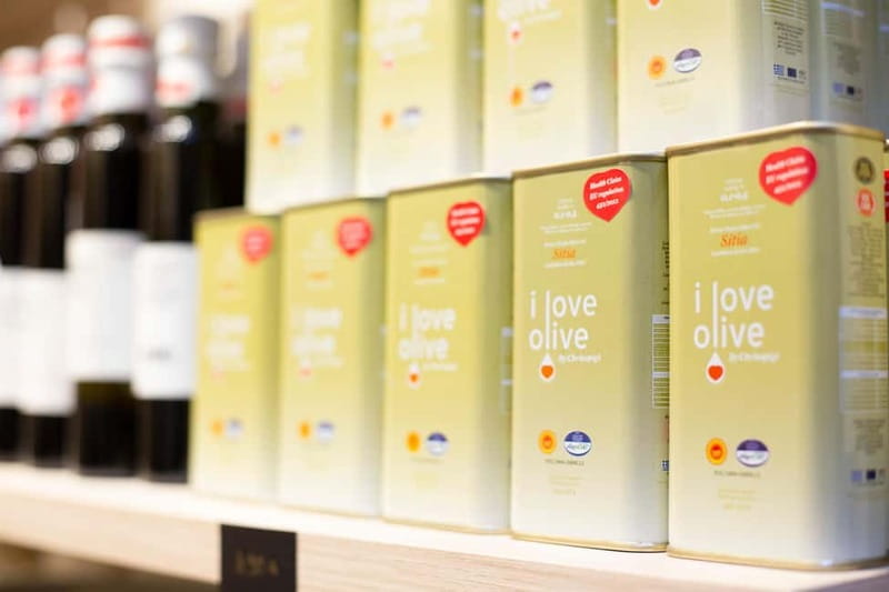 Athens: Cretan Olive Oil Tasting Experience - Two harvest olive oils: why early harvest tastes the way it does