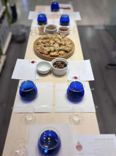 Athens: Cretan Olive Oil Tasting Experience - The 30-minute flow: what you taste first, second, and last