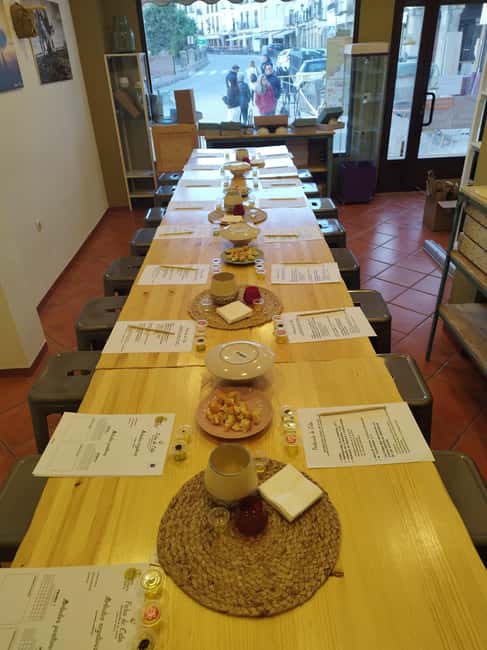 Baeza: Olive Oil Tasting Experience - Where to Start: La Casa del Aceite on Plaza de la Constitución