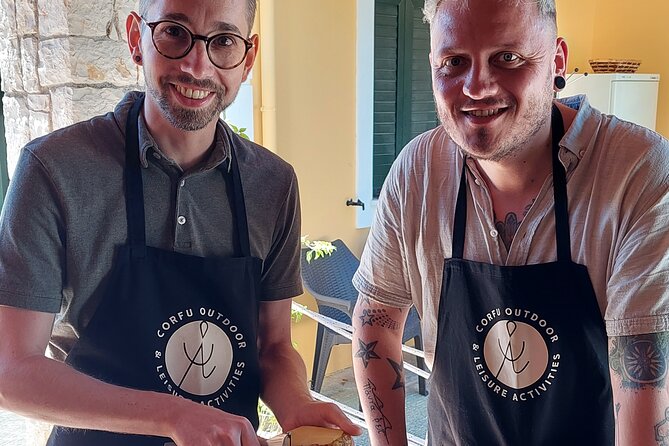 Cooking Classes and olive oil tasting.The real taste of Greece! - Morning start in Old Town: walking with purpose