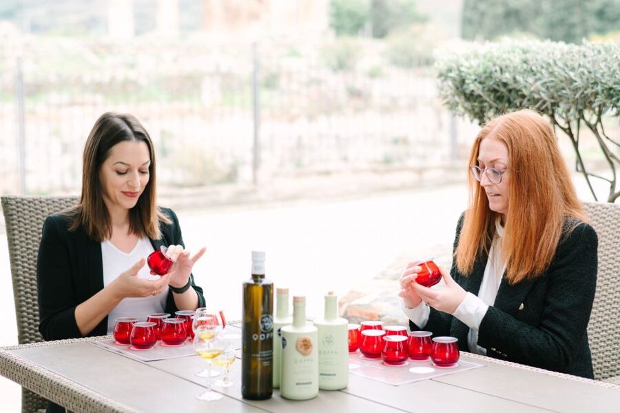 Corinthian olive oil tour & tasting experience - Practical logistics: timing, shoes, hats, and getting there