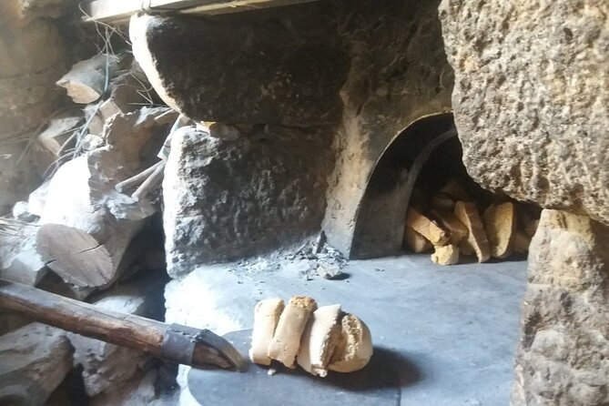 Cretan Flavors - Cooking Lessons and Wine Olive Oil Tasting - Premium olive oil tasting: how to recognize quality