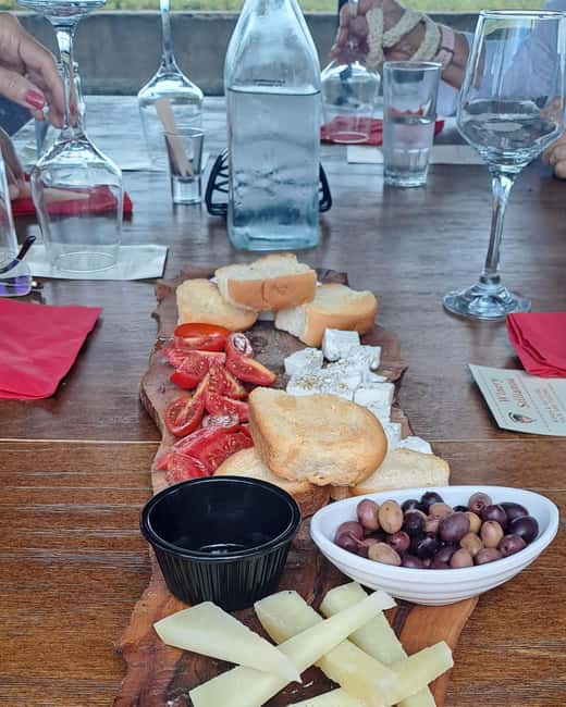 Crete: Knossos Palace, Winery & Olive Oil Tour with Lunch - Transport, Timing, and Group Size: The Secret Sauce for a Smooth Day
