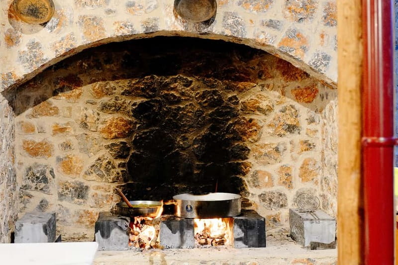 Crete: Olive Oil Festival, Farm Dinner, Live Show & Pickup - What to Bring for a Comfortable Evening in Crete