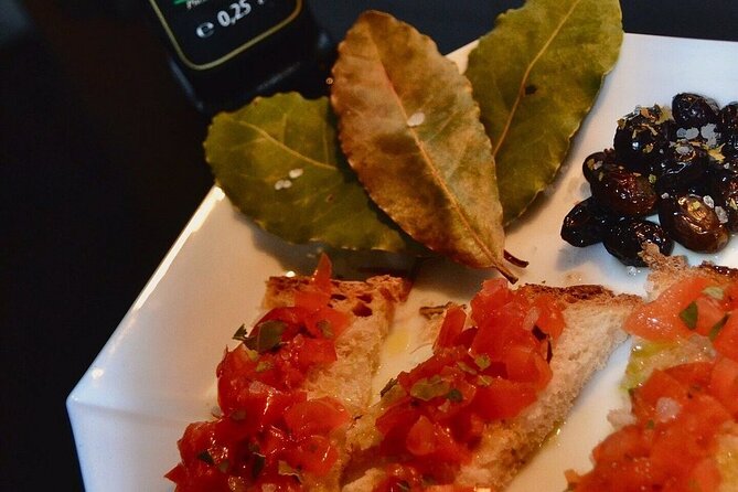 Discovering extra virgin olive oil - The tasting: extra virgin, flavored oils, and the Gargano flavor table
