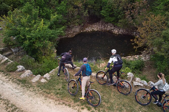 E Bike Tour with wine and olive oil tasting in Vodnjan - E-bike day logistics you actually care about (4:30 pm start to back at the meeting point)