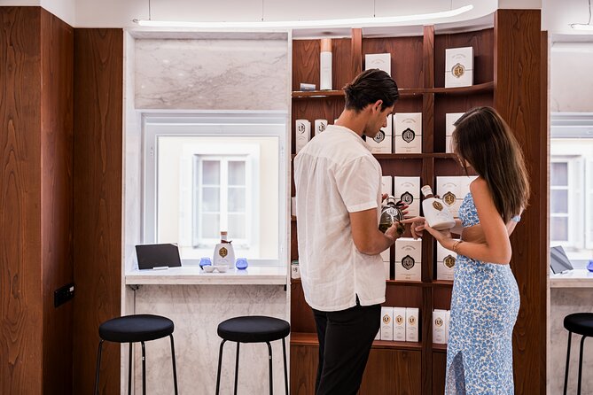 Exclusive Olive Oil Tasting in Corfu Old Town - What happens first: the welcome and intro to The Governor’s olive oil