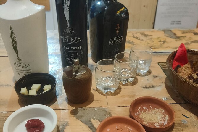 Extra Virgin Olive Oil & Greek Honey Experience with Pairings - Three olive oils and Greek honey: what the tasting actually teaches