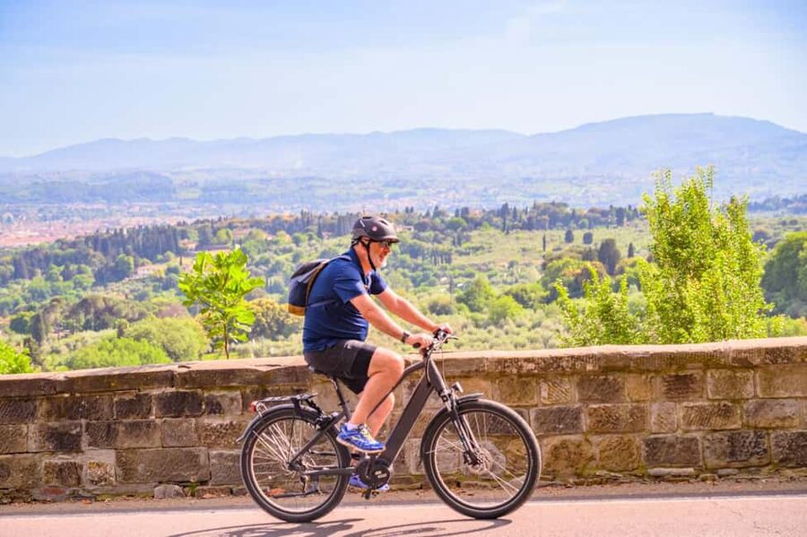 Fiesole E-Bike Tour with Olive Oil Tasting or Pool & Chill - The Ride Back: Downhill Relief and River Scenery Into Florence