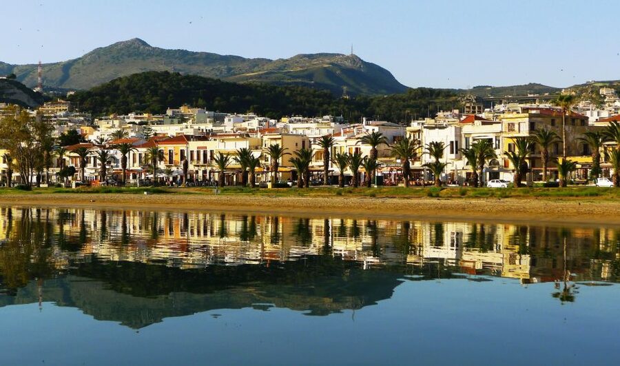From Chania: Rethymno, Lake Kournas & Olive Oil Tasting Tour - A 6-hour private loop from Chania that actually feels manageable