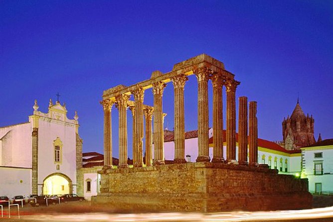 Historical Évora - PRIVATE Full Day Tour - Cork, Wine and Olive Oil Haven - Évora in One Long Day: What the 9AM Start Means