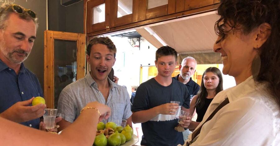 Kalamata: Food tour and Olive Oil Tasting with Light Lunch - Part 6: The olive oil tasting by a certified connoisseur