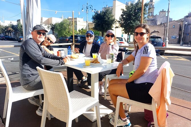 Lecce : Half day E-Bike tour to Old Olive Mill & Olive Oil Taste - Getting oriented in Lecce: narrow alleys, easy momentum