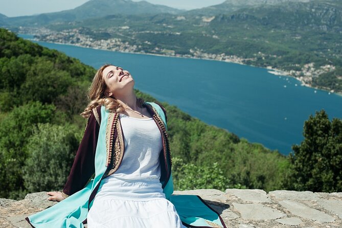 Olive oil farm to fork experience & short walking tour of Kotor - Views on the Way Back: Harbor Stop for Photo Time