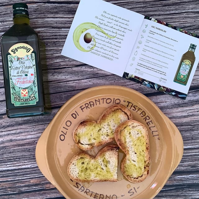Olive Oil Mill Tour & EVO Oils Tasting - Sarteano, Tuscany - First Stop: The Olive Oil Mill Shop in Sarteano