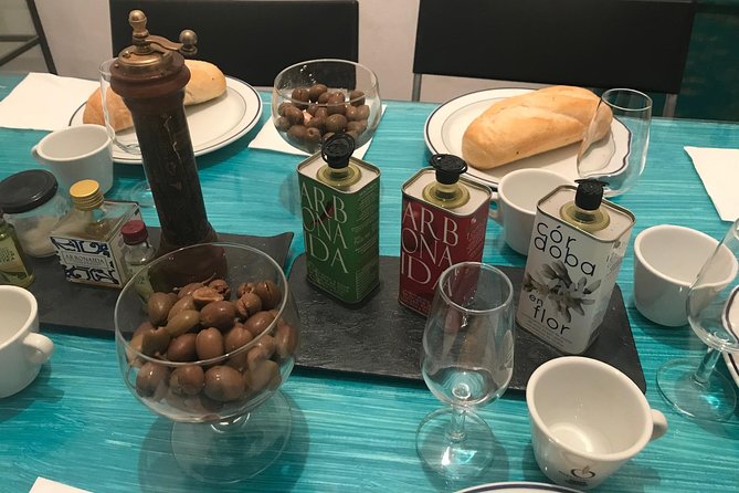 Olive Oil tasting breakfast & Tour in Cordoba - Plaza de la Corredera to the Mercado: seeing what locals shop for