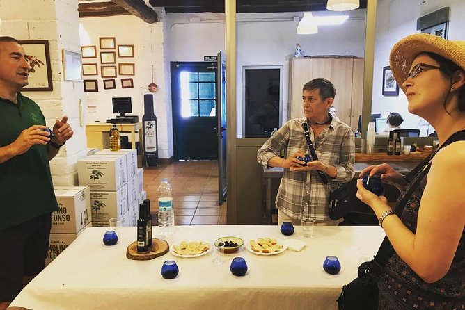 Olive Oil Tour and Visit to Belchite Old Town - Guides Jorge and Marta: The Difference Between Seeing and Understanding