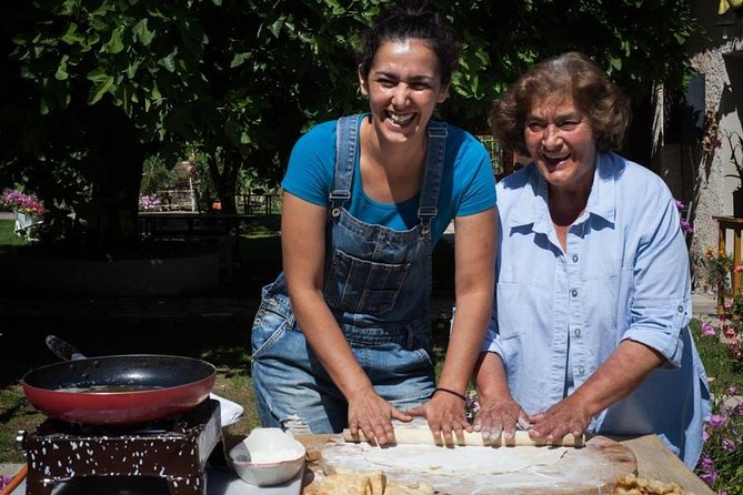 Olympia Shore Ex: Olympic site, Honey Farm & Olive Oil Tasting - The honey farm vs. the hive question: decide what you came for