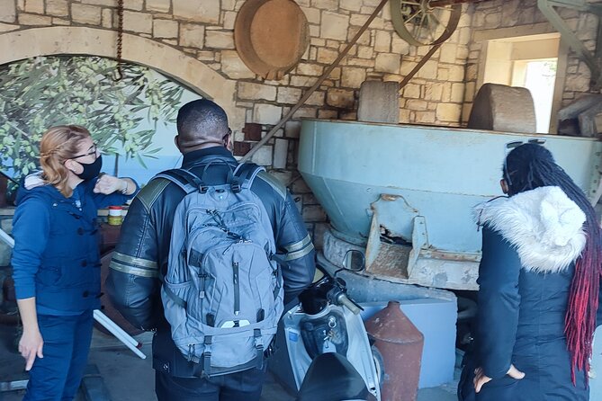 Pottery - Honey & Olive Oil experience - Key highlights you’ll feel right away