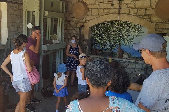 Pottery - Honey & Olive Oil experience - Price and logistics: the math behind a full Crete day