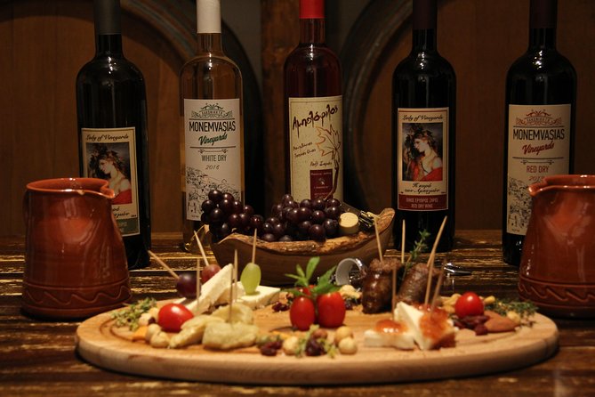 Private Tour in Historic Estate in Monemvasia with wine-olive oil tasting & meal - Practical Tips to Enjoy the Tastings Without Getting Overloaded