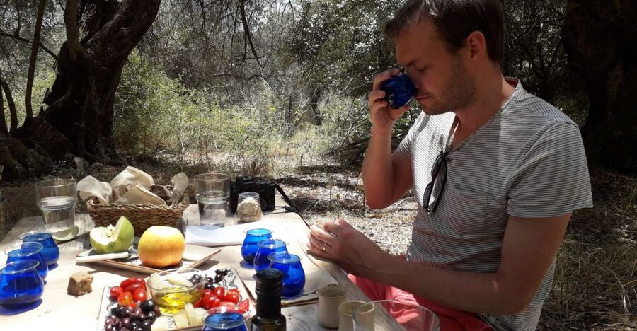 Rethymno: Olive Oil Tasting with Cretan Food Pairing - Cretan food pairing: seeing why one oil can be great or awful