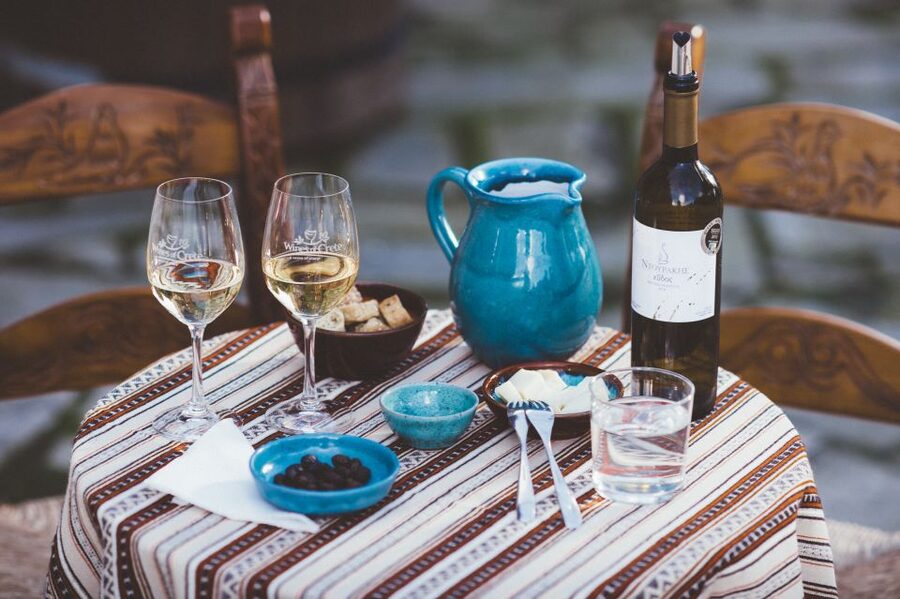 Rethymno: Private Winery & Olive Oil Tasting Tour with Lunch - Drinks with character: coffee, limoncello, and raki