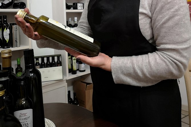 Rome Tasting Experience: Wine, Olive Oil and Local Bites - The Sweet Finish: Cookies and Sweet Wine