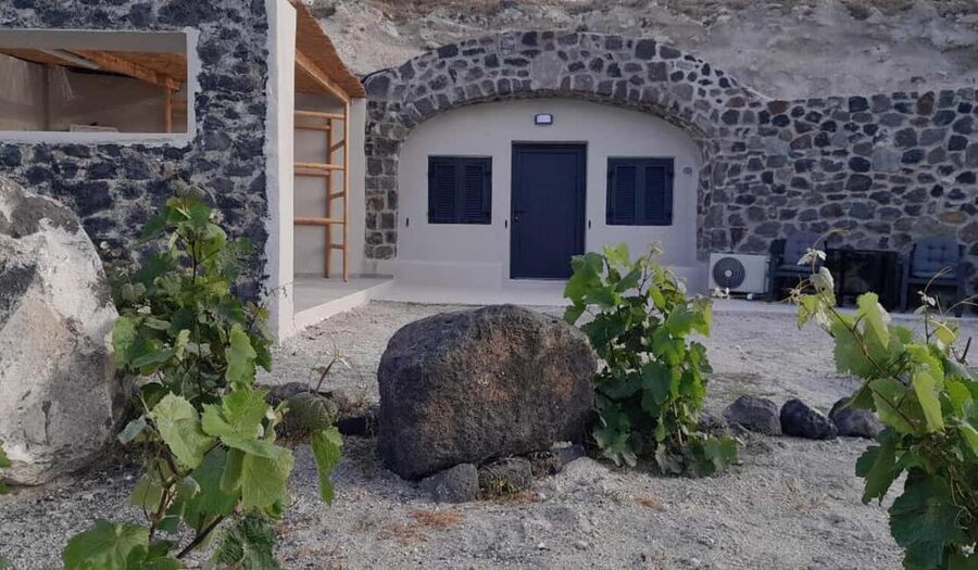 Santorini: Private Olive Oil tasting & Liqueur experience - Olive oil tasting: what you should focus on