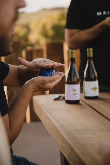 Tour with Wine and Olive Oil Tasting - Language and Host Style: What You Can Expect