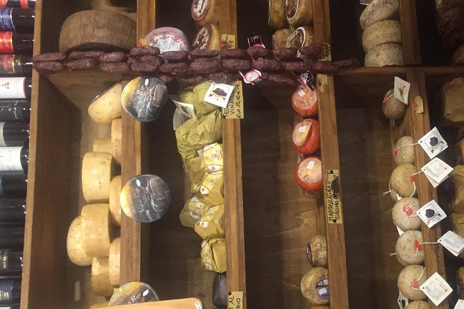 Wine and olive oil tastings with the locals - Food pairings that make the flavors click