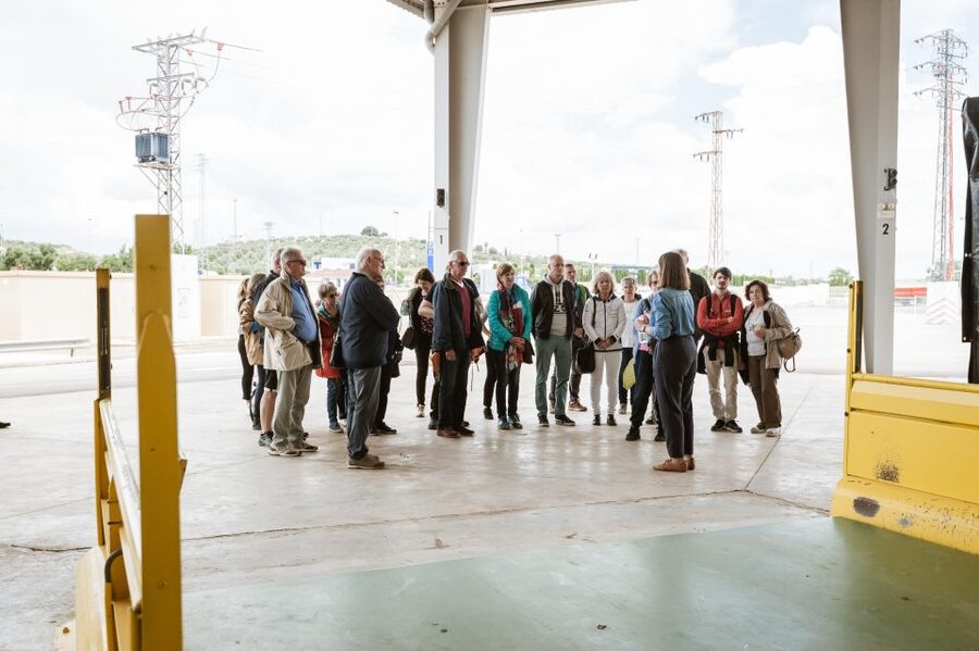 XXI Century Olive Oil Mill Tour - Who should book this tour, and who might want something else
